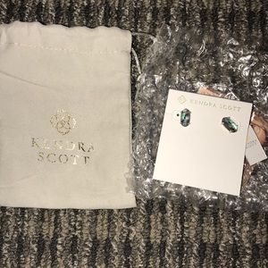 Brand new Kendra Scott earrings